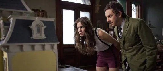 Marnie (Allison Williams) trifft einen alten Bekannten. &copy; HBO