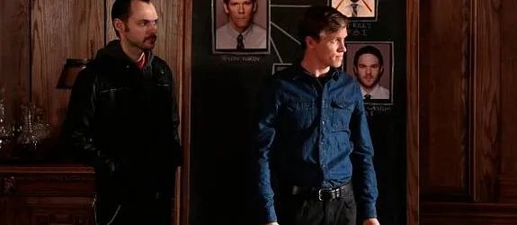 Zwischen Roderick (Warren Kole) und Vince (Christopher Denham) kommt es zu merkwürdigen Streitereien. © FOX