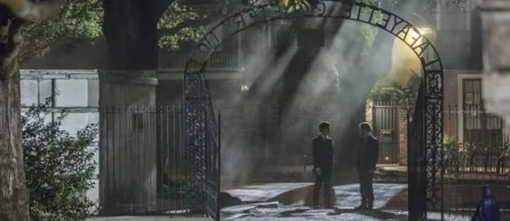 New Orleans zeigt sich in der Episode %26bdquo;The Originals%26ldquo; als düstere Stadt © The CW