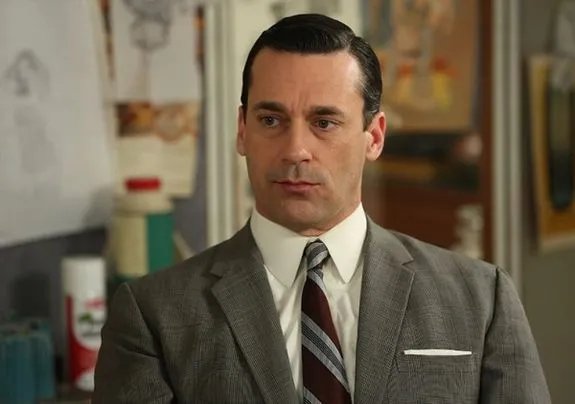 Wie du mir; so ich dir; Teil II: Don Draper (Jon Hamm) erntet; was er gesät hat und ist wieder: allein. &copy; AMC