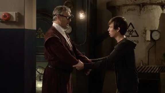 Auch Anthony Stewart Head war in %26bdquo;Warehouse 13%26ldquo; zu Gast &copy; Syfy