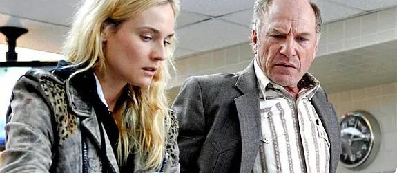Sonya Cross (Diane Kruger) kann sich vorerst noch auf die UnterstĂŒtzung von Hank Wade (Ted Levine) verlassen. © FX