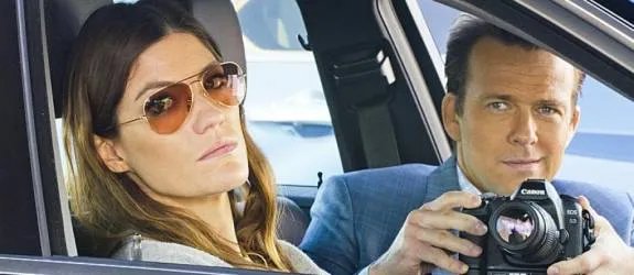 Deb (Jennifer Carpenter) arbeitet nun mit einem Freund der experimentierfreudigen Getränke (Sean Patrick Flanery) zusammen. © Showtime