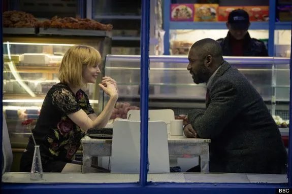 Work hard; play hard: Bisher bringt Mary Day (Sienna Guillory) Luther (Idris Elba) nichts als Freude. Foto © BBC