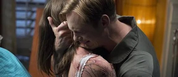 Eric (Alexander Skarsgard) muss sich für immer von seiner Schwester Nora (Lucy Griffiths) trennen. &copy; HBO