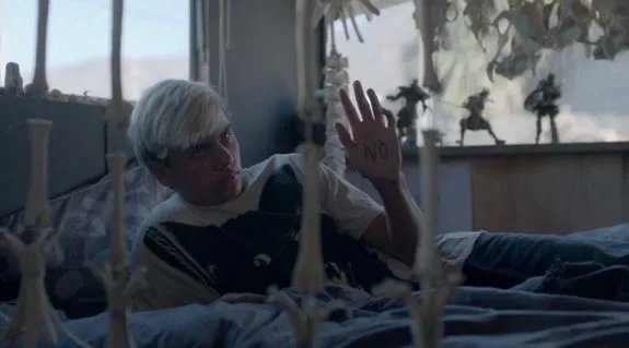 %26bdquo;Bones don%26#039;t lie%26ldquo;: Jamie (Luke Buchanan) kommuniziert auf sehr reduzierte Art und Weise. Foto © Sundance Channel