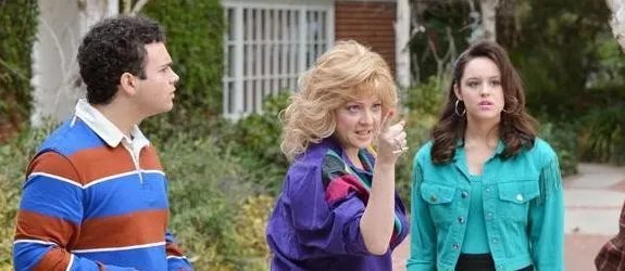 Lässt sich nichts bieten: Wendi McLendon-Covey als Mutter Beverly Goldberg &copy; ABC