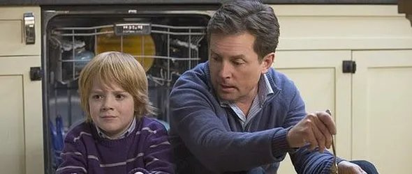 Die ganz typischen Familienprobleme für Sohn Graham (Jack Gore) und Vater Mike (Michael J. Fox). &copy; NBC