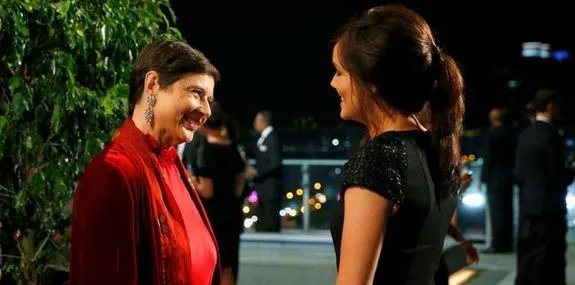 Isabella Rossellini. Enough said. © NBC