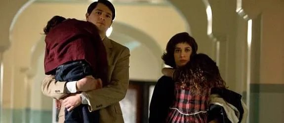 Ethan (Nicholas D%26#039;Agosto) verhält sich gegenüber Virginia (Lizzy Caplan) in dieser Episode ausgesprochen einfühlsam. © Showtime
