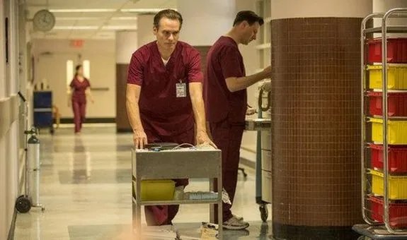 Der bisher charakterlich stärkste Episodengegenspieler:Frederick Barnes (Rober Sean Leonard) verrichtet sein Handwerk. &copy; NBC