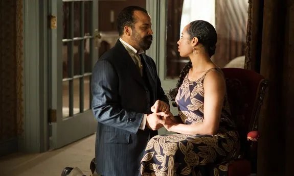 Wolf im Schafspelz: Valentin Narcisse (Jeffrey Wright) %26bdquo;kümmert%26ldquo; sich um Daughter Maitland (Margot Bingham). Foto &copy; HBO