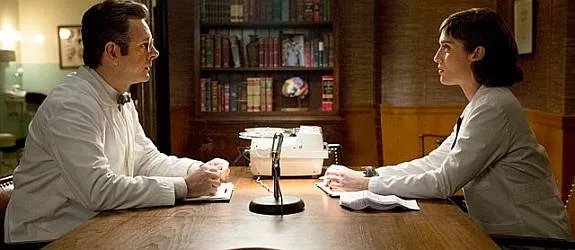 Masters (Michael Sheen) und Johnson (Lizzie Caplan) haben bei ihren Forschungen ein neues Level erreicht. © Showtime