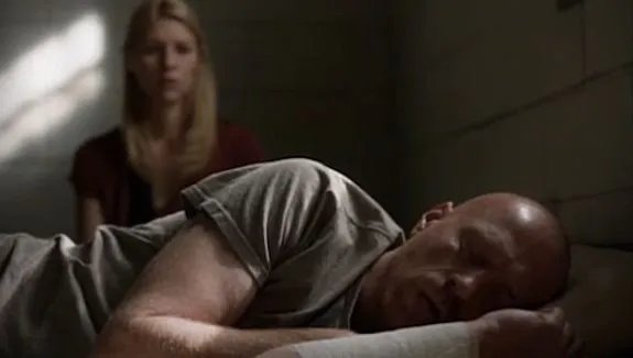 Das erste Wiedertreffen nach langer Zeit verläuft weniger dramatisch als erwartet: Carrie (Claire Danes) und Brody (Damian Lewis). &copy; Showtime