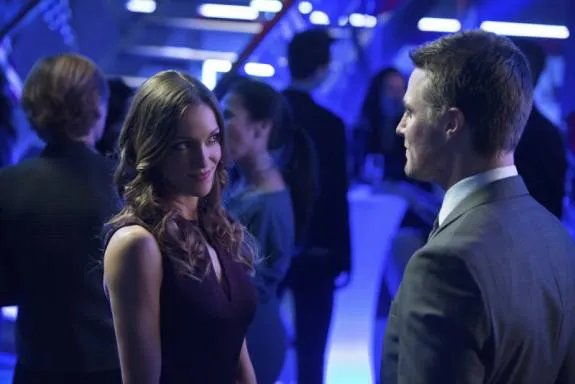 Szenenfoto aus der Episode %26bdquo;Blast Radius%26ldquo; der US-Serie %26bdquo;Arrow%26ldquo; &copy; The CW