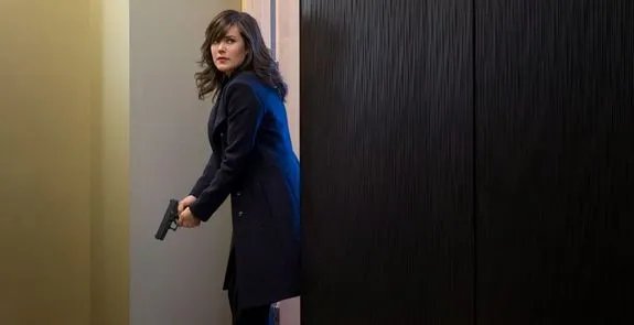 Don%26#039;t forget to bring your gun; Lizzie (Megan Boone)! © NBC