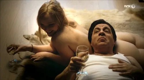 Johnny gönnt sich Spaß in %26bdquo;Lilyhammer%26ldquo; © Netflix