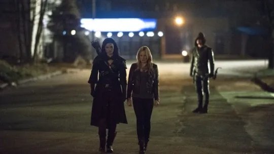 Szenenfoto aus der Episode %26bdquo;Heir to the Demon%26ldquo; der US-Serie %26bdquo;Arrow%26ldquo; &copy; The CW