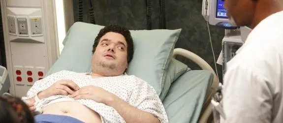 Dank des Patienten Greg (Jeffrey Addiss) bekommt Dr. Webber (James Pickens Jr.) ein ganz besoderes Geburtstagsgeschenk. &copy; ABC