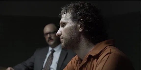 Lucas Goodwin (Sebastian Arcelus) muss seine bittere Niederlage gegen Frank Underwood eingestehen. &copy; Netflix
