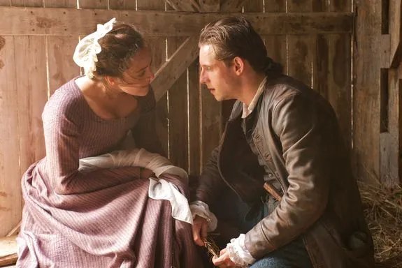 Abraham (Jamie Bell) und seine ehemalige Verlobte Anna (Heather Lind) stehen sich immer noch sehr nahe. © AMC