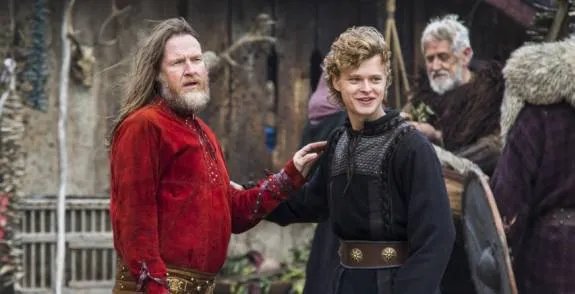 Horik (Donal Logue) und sein Sohn Erlendur (Edvin Endre) führen nichts Gutes im Schilde. &copy; History