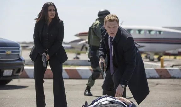 Kriminell unterbenutzte Charaktere in TV-Serien I: Malik (Parminder Nagra) und Ressler (Diego Klattenhoff). &copy; NBC