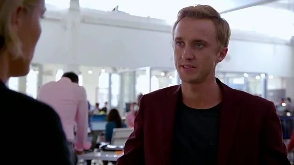 Schmieriges Technikwunderkind: Erich Blunt (Tom Felton) macht sich schnell verdächtig. &copy; TNT