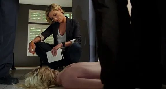 Clevere Ermittlerin: Det. Hildy Mulligan (Kathleen Robertson) am Tatort &copy; TNT