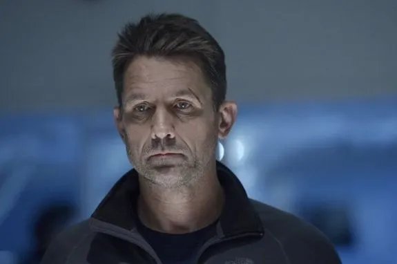 Einer Extremsituation ausgesetzt: Billy Campbell mimt den erfahrenen Dr. Alan Farragut. &copy; Syfy