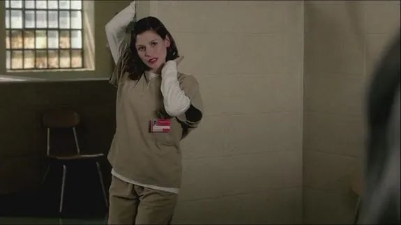 Gestatten: Lorna Morello (Yael Stone); neue Stylereporterin © Netflix