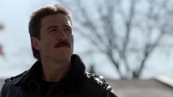 Guess who%26#039;s back: Pornstache (Pablo Schreiber) bei seiner Rückkehr. &copy; Netflix