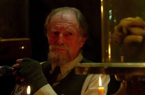 Die interessanteste Figur im Piloten: Abraham Setrakian (David Bradley). © FX
