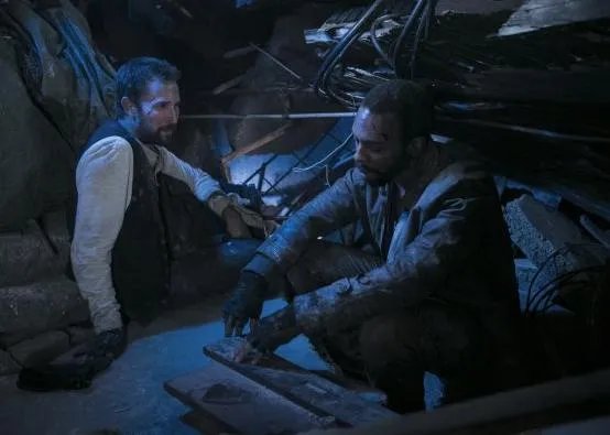 Tom und Dingaan in %26bdquo;Falling Skies%26ldquo; © TNT