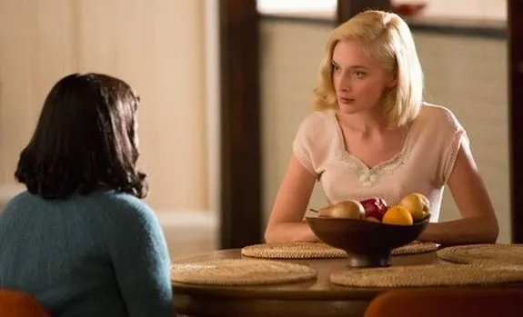 Die Autoren wissen offensichtlich nicht so genau; was sie mit Libby Masters (Caitlin Fitzgerald) anfangen sollen. © Showtime