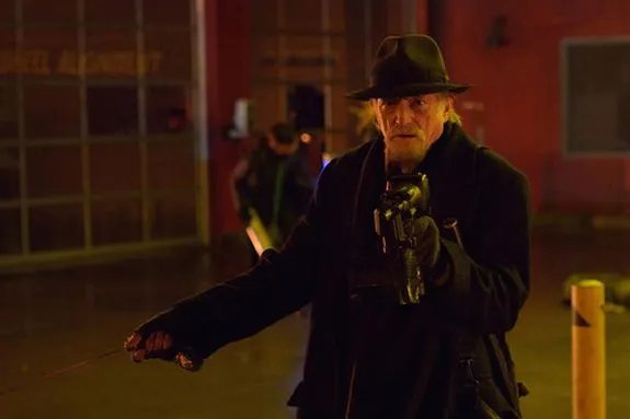 Teil II des %26bdquo;Awesome%26ldquo; Vampirkillerduos: %26bdquo;Set%26ldquo; (David Bradley) &copy; FX