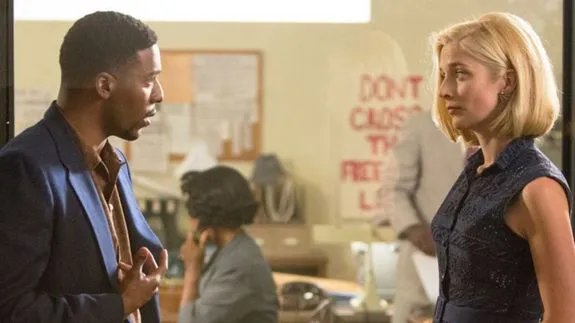 Libby (Caitlin Fitzgerald) will sich mit Robert (Jocko Sims) in der Bürgerrechtsbewegung engagieren. &copy; Showtime
