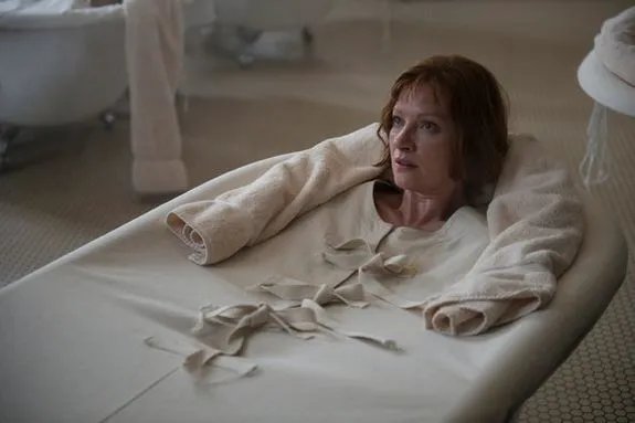 Gillian Darmody (Gretchen Mol) in der Nervenheilanstalt &copy; HBO