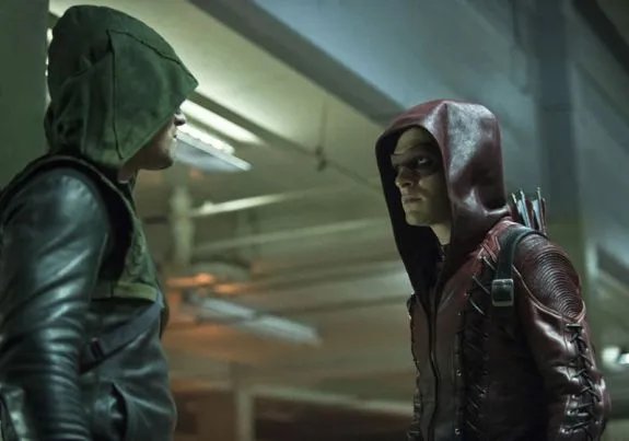 Szenenfoto aus der Episode %26bdquo;The Calm%26ldquo; der US-Serie %26bdquo;Arrow%26ldquo; &copy; The CW