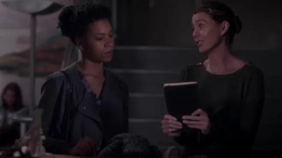 Meredith (Ellen Pompeo) und Maggie (Kelly McCreary) kommen sich in %26bdquo;Grey%26#039;s Anatomy%26ldquo; näher. &copy; ABC