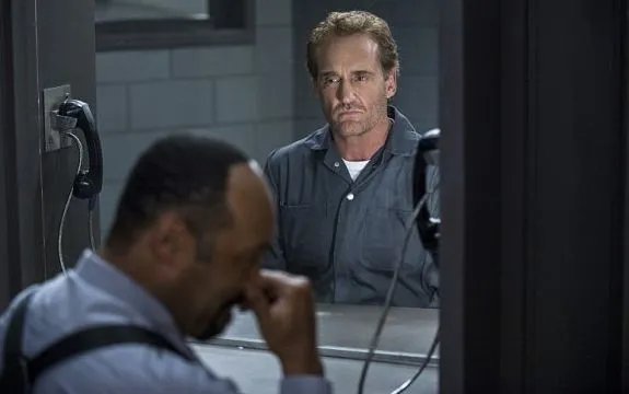 Schuld und Sühne: Joe (Jesse L. Martin) im Gespräch mit Barrys Vater Henry (John Wesley Shipp) &copy; The CW