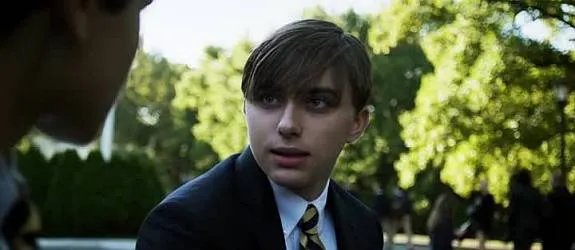Der kleine Tommy Elliot (Cole Vallis) ist Comickennern vor allem als bandagierter %26bdquo;Hush%26ldquo; bekannt. &copy; FOX
