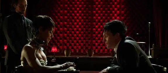 Fish Mooney (Jada Pinkett Smith) und Oswald (Robin Lord Taylor) misstrauen sich. &copy; FOX