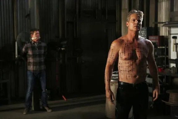 Szenenfoto aus der Episode %26bdquo;The Writing on the Wall%26ldquo; der US-Serie %26bdquo;Marvel%26#039;s Agents of S.H.I.E.L.D.%26ldquo; © ABC