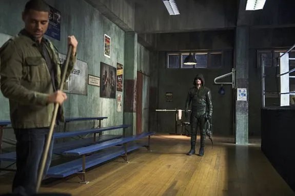 Szenenfoto aus der Episode %26bdquo;Guilty%26ldquo; der US-Serie %26bdquo;Arrow%26ldquo; &copy; FOX