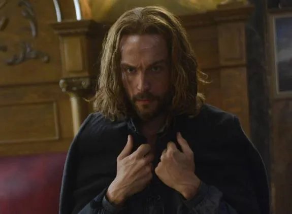 Muss das Bett hüten: der verschnupfte Ichabod (Tom Mison). &copy; FOX