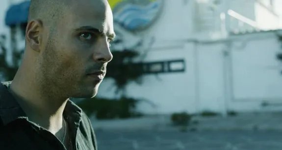 Ciro (Marco D%26#039;Amore) muss verkraften; dass er von seinem besten Freund ausgebootet wird. &copy; Sky Italia