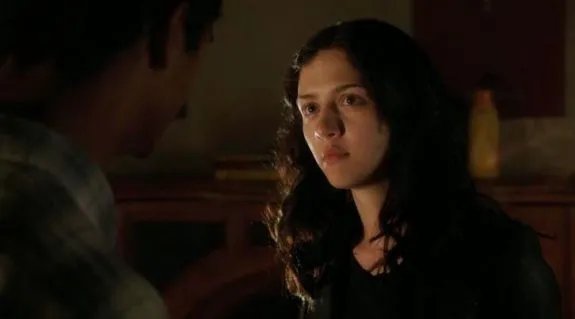 Gerät immer mehr in Gefahr: Rebecca (Karla Souza) in %26bdquo;HTGAWM%26ldquo;. &copy; ABC