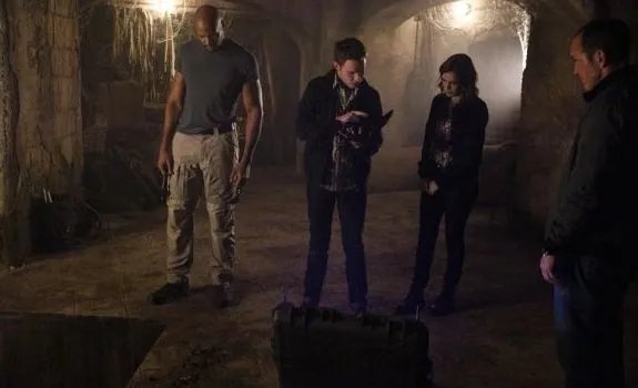 Szenenfoto aus der Episode %26bdquo;Ye Who Enter Here%26ldquo; der US-Serie %26bdquo;Marvel%26#039;s Agent of S.H.I.E.L.D.%26ldquo; © ABC