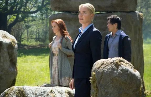 Rebecca Romijn als Eve Baird in %26bdquo;The Librarians%26ldquo;. &copy; TNT